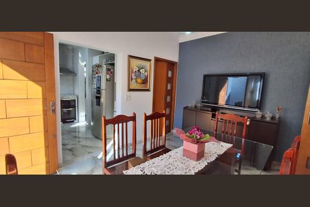 Casa à venda com 285m², 4 quartos e 2 vagas Casa à venda com 285m², 4 quartos e 2 vagasCopa