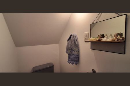 Casa à venda com 285m², 4 quartos e 2 vagas Casa à venda com 285m², 4 quartos e 2 vagasLavabo