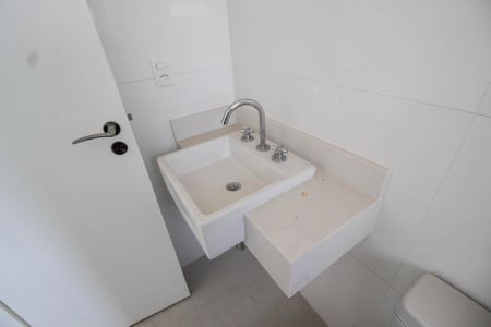 Apartamento à venda com 147m², 4 quartos e 4 vagasBanheiro da Suíte 2