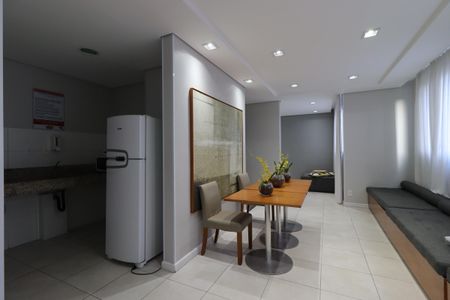 Apartamento para alugar com 65m², 3 quartos e 1 vagaÁrea Comum - Salão de Festa
