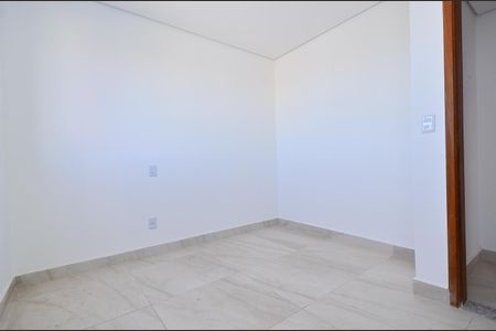 Apartamento à venda com 75m², 3 quartos e 1 vaga Apartamento à venda com 75m², 3 quartos e 1 vagaQuarto 2