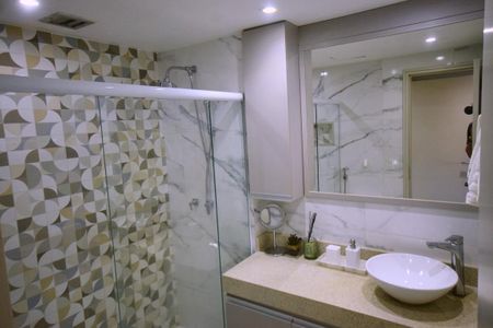 Apartamento para alugar com 84m², 3 quartos e 1 vaga Apartamento para alugar com 84m², 3 quartos e 1 vagaBanheiro da Suíte 2