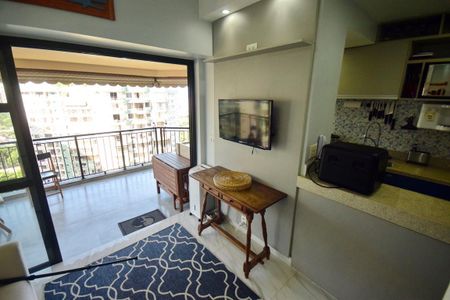 Apartamento para alugar com 84m², 3 quartos e 1 vaga Apartamento para alugar com 84m², 3 quartos e 1 vagaVaranda