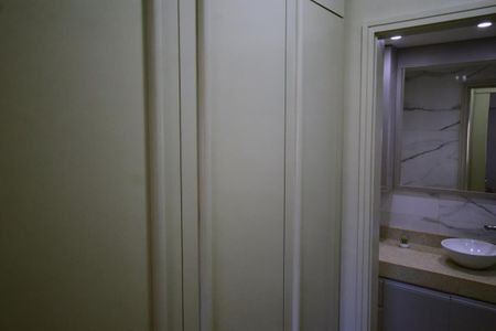 Apartamento para alugar com 84m², 3 quartos e 1 vaga Apartamento para alugar com 84m², 3 quartos e 1 vagaCloset da suíte 1