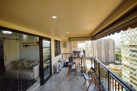 Apartamento para alugar com 84m², 3 quartos e 1 vaga Apartamento para alugar com 84m², 3 quartos e 1 vagaVaranda