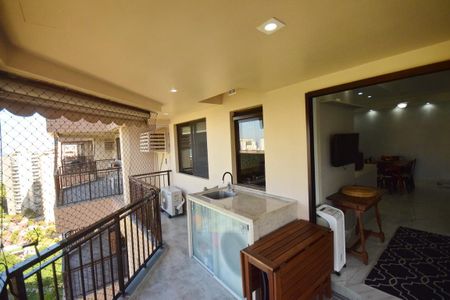 Apartamento para alugar com 84m², 3 quartos e 1 vaga Apartamento para alugar com 84m², 3 quartos e 1 vagaVaranda