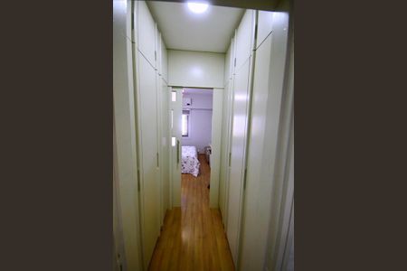 Apartamento para alugar com 84m², 3 quartos e 1 vaga Apartamento para alugar com 84m², 3 quartos e 1 vagaCloset da suíte 1