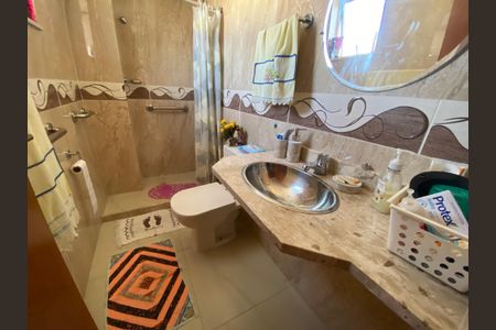 Apartamento à venda com 91m², 2 quartos e 2 vagas Apartamento à venda com 91m², 2 quartos e 2 vagasBanheiro Suíte