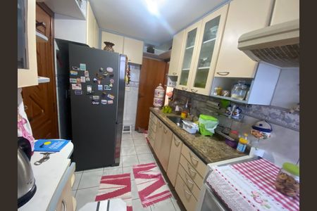 Apartamento à venda com 91m², 2 quartos e 2 vagas Apartamento à venda com 91m², 2 quartos e 2 vagasCozinha