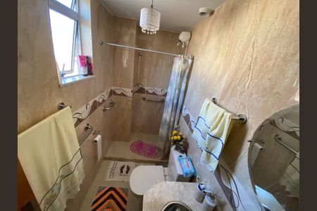 Apartamento à venda com 91m², 2 quartos e 2 vagas Apartamento à venda com 91m², 2 quartos e 2 vagasBanheiro Suíte