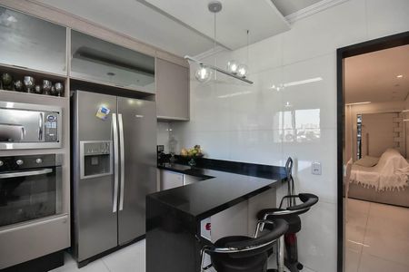Casa à venda com 150m², 3 quartos e 1 vaga Casa à venda com 150m², 3 quartos e 1 vagaCozinha