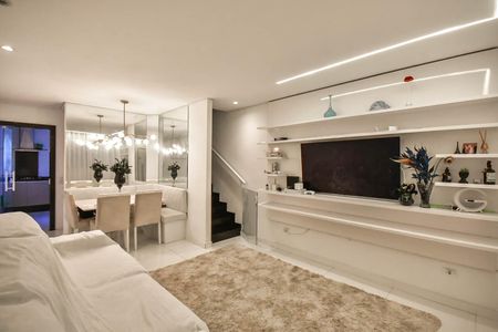Casa à venda com 150m², 3 quartos e 1 vaga Casa à venda com 150m², 3 quartos e 1 vagaSala