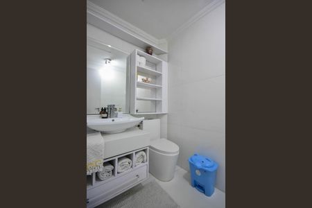 Casa à venda com 150m², 3 quartos e 1 vaga Casa à venda com 150m², 3 quartos e 1 vagaBanheiro 2