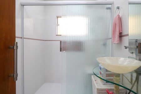 Casa à venda com 382m², 3 quartos e 8 vagas Casa à venda com 382m², 3 quartos e 8 vagasBanheiro da Suíte 2