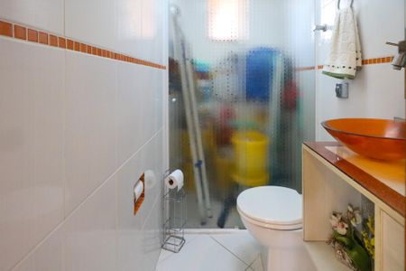 Casa à venda com 382m², 3 quartos e 8 vagas Casa à venda com 382m², 3 quartos e 8 vagasBanheiro da Garagem