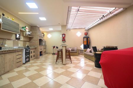 Casa à venda com 382m², 3 quartos e 8 vagas Casa à venda com 382m², 3 quartos e 8 vagasGaragem e Área Gourmet