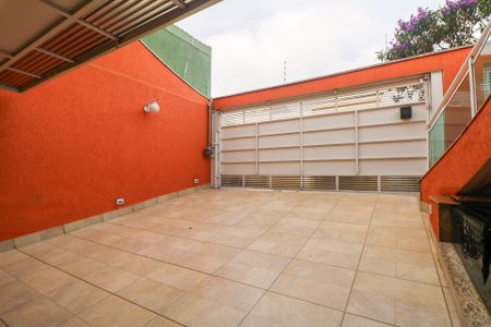 Casa à venda com 382m², 3 quartos e 8 vagas Casa à venda com 382m², 3 quartos e 8 vagasGaragem