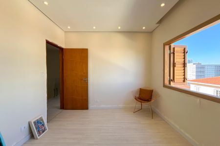 Casa à venda com 270m², 5 quartos e 3 vagas Casa à venda com 270m², 5 quartos e 3 vagasQuarto 2