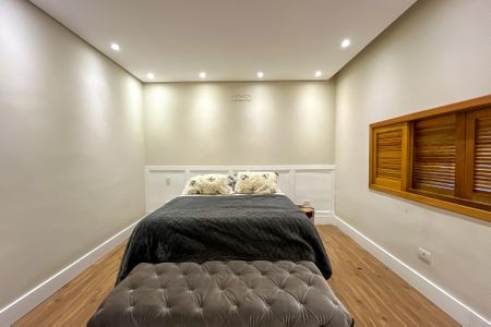 Casa à venda com 270m², 5 quartos e 3 vagas Casa à venda com 270m², 5 quartos e 3 vagasQuarto 3