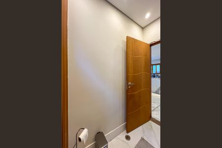 Casa à venda com 270m², 5 quartos e 3 vagas Casa à venda com 270m², 5 quartos e 3 vagasLavabo