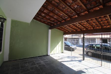 Casa para alugar com 250m², 3 quartos e 2 vagasQuintal