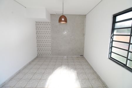 Casa para alugar com 250m², 3 quartos e 2 vagasEdícula Quarto