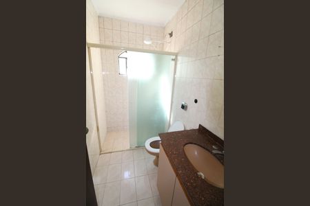 Casa para alugar com 250m², 3 quartos e 2 vagasBanheiro Corredor