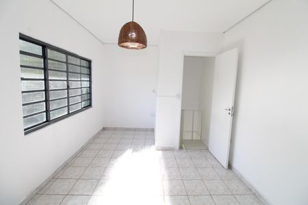 Casa para alugar com 250m², 3 quartos e 2 vagasEdícula Quarto