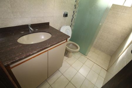 Casa para alugar com 250m², 3 quartos e 2 vagasBanheiro da Suíte