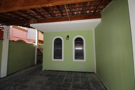 Casa para alugar com 250m², 3 quartos e 2 vagasQuintal