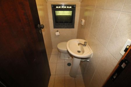 Casa para alugar com 250m², 3 quartos e 2 vagasLavabo