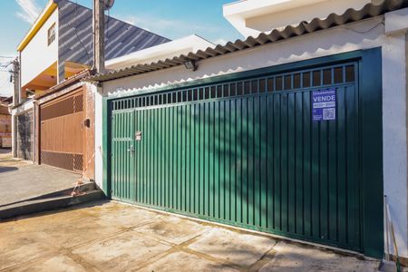 Casa à venda com 154m², 3 quartos e 2 vagasFachada