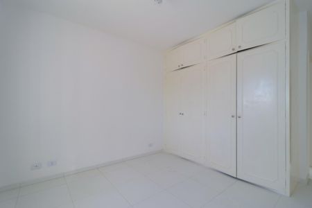 Casa à venda com 154m², 3 quartos e 2 vagasSuíte