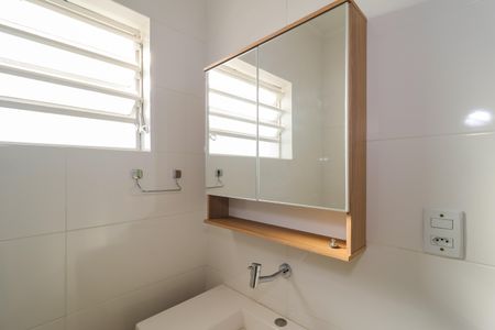 Casa à venda com 154m², 3 quartos e 2 vagasBanheiro da Suíte