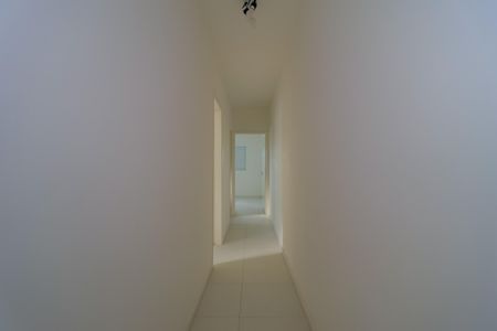 Casa à venda com 154m², 3 quartos e 2 vagasCorredor