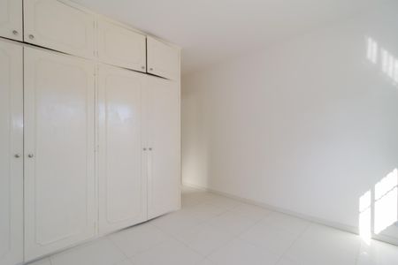 Casa à venda com 154m², 3 quartos e 2 vagasSuíte