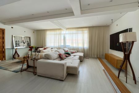 Casa para alugar com 450m², 5 quartos e 3 vagasSala 1