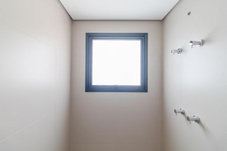 Apartamento à venda com 195m², 4 quartos e 3 vagasBanheiro da Suíte 1