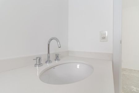Apartamento à venda com 195m², 4 quartos e 3 vagasBanheiro da Suíte 2