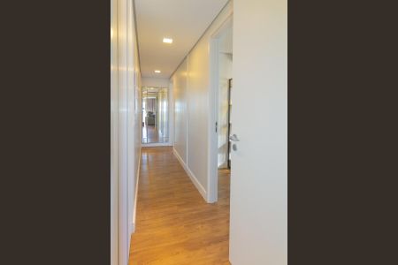 Apartamento à venda com 103m², 3 quartos e 2 vagas Apartamento à venda com 103m², 3 quartos e 2 vagasCorredor