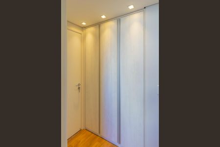 Apartamento à venda com 103m², 3 quartos e 2 vagas Apartamento à venda com 103m², 3 quartos e 2 vagasCorredor