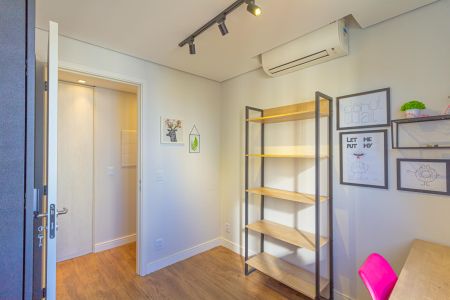 Apartamento à venda com 103m², 3 quartos e 2 vagas Apartamento à venda com 103m², 3 quartos e 2 vagasEscritório