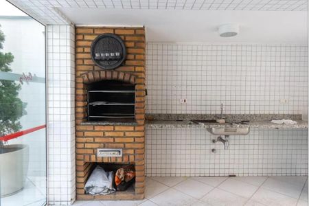 Apartamento à venda com 107m², 3 quartos e 2 vagas Apartamento à venda com 107m², 3 quartos e 2 vagasChurrasqueira