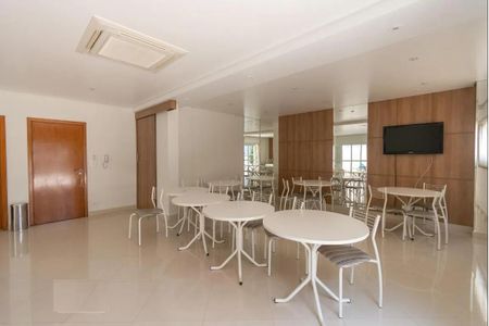 Apartamento à venda com 107m², 3 quartos e 2 vagas Apartamento à venda com 107m², 3 quartos e 2 vagasSalão de Festas