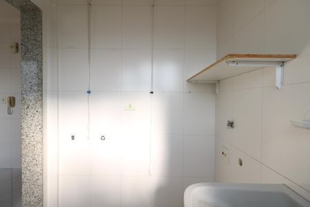 Apartamento à venda com 107m², 3 quartos e 2 vagas Apartamento à venda com 107m², 3 quartos e 2 vagasÁrea de Serviço