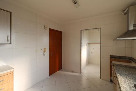 Apartamento à venda com 107m², 3 quartos e 2 vagas Apartamento à venda com 107m², 3 quartos e 2 vagasCozinha