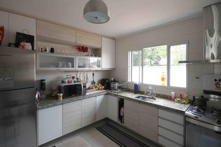 Casa de condomínio à venda com 164m², 3 quartos e 3 vagas Casa de condomínio à venda com 164m², 3 quartos e 3 vagasCozinha