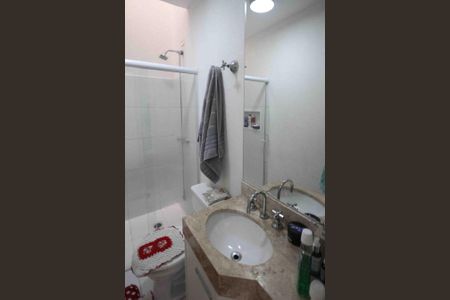 Casa de condomínio à venda com 164m², 3 quartos e 3 vagas Casa de condomínio à venda com 164m², 3 quartos e 3 vagasBanheiro da Suite 3