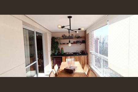 Apartamento à venda com 200m², 4 quartos e 3 vagas Apartamento à venda com 200m², 4 quartos e 3 vagasVaranda da Sala