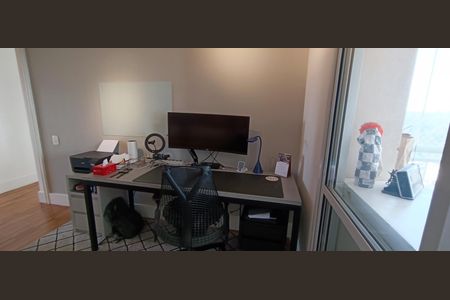 Apartamento à venda com 200m², 4 quartos e 3 vagas Apartamento à venda com 200m², 4 quartos e 3 vagasEscritório